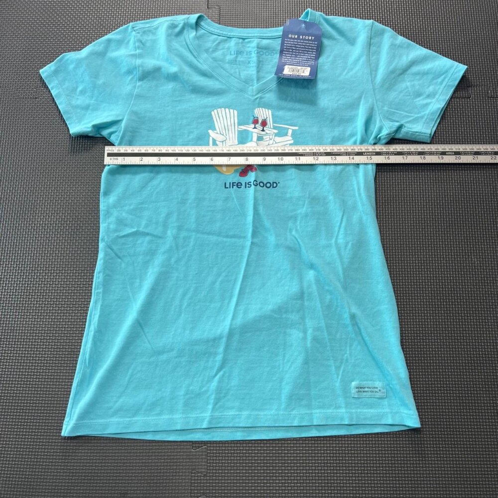 Life Is Good Womens Crusher Vee Adirondack Duet Graphic T-Shirt XS Blue - Picture 4 of 5